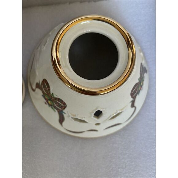 Lenox Holiday Tartan Candle Lamp Holly Leaves Gold Rim Christmas Gift 6238752 - Picture 5 of 9